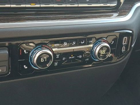 New 2026 GMC Sierra 1500 SLE image 15