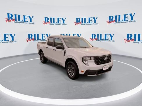 New 2025 Ford Maverick XLT w/ Equipment Group 302A image 2