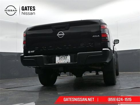 Used 2024 Nissan Frontier S image 32