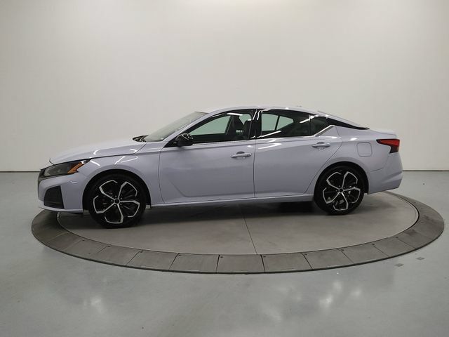 Used 2024 Nissan Altima 2.5 SR FWD image 5
