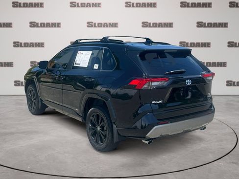 Used 2023 Toyota RAV4 SE w/ Convenience Package AWD/4WD image 3