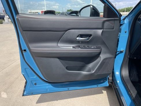 New 2025 Nissan Kicks SR image 13