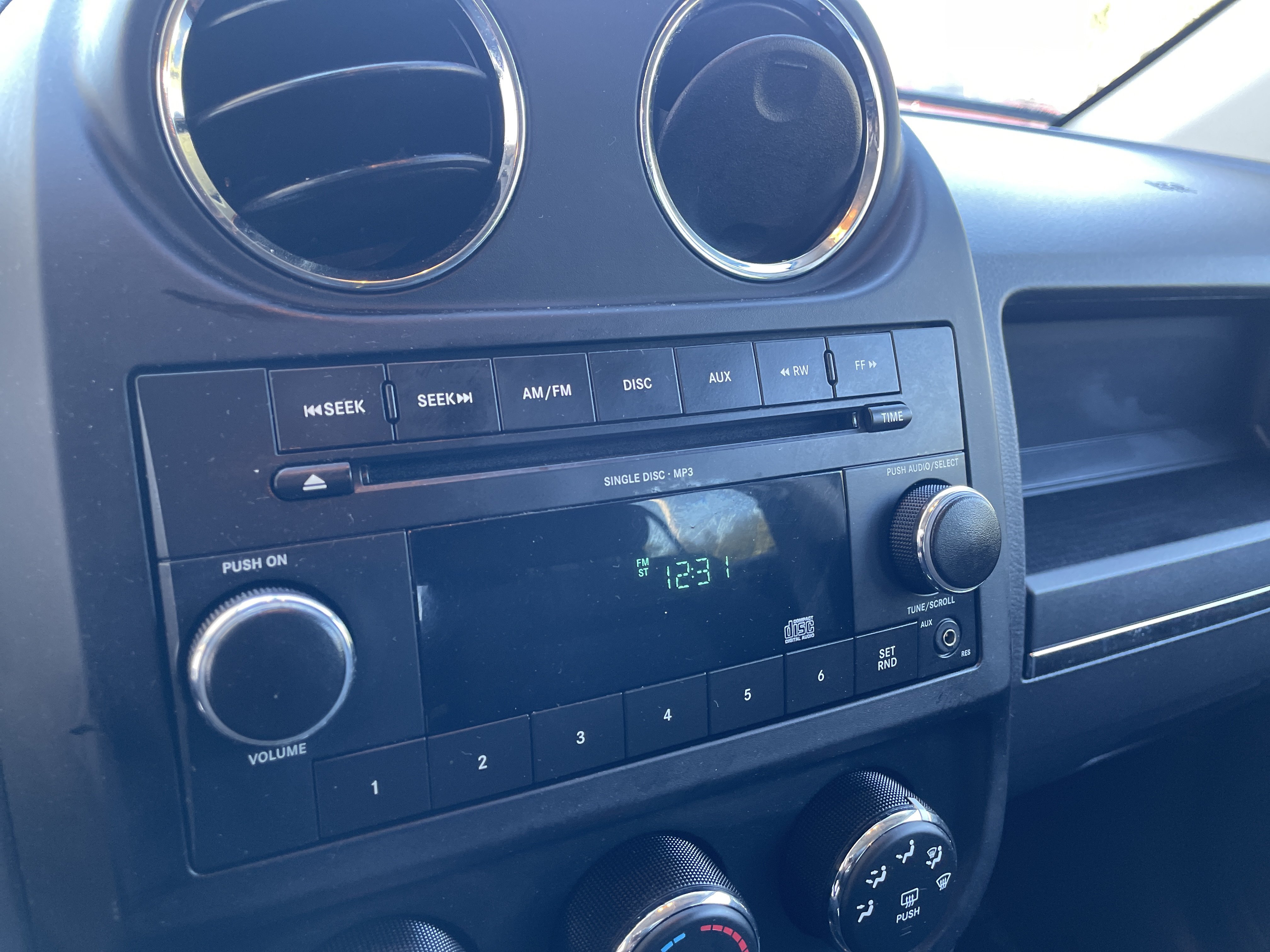 Used 2011 Jeep Compass 2WD image 22