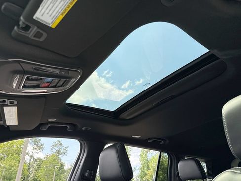 New 2026 Jeep Grand Cherokee L 4WD image 18