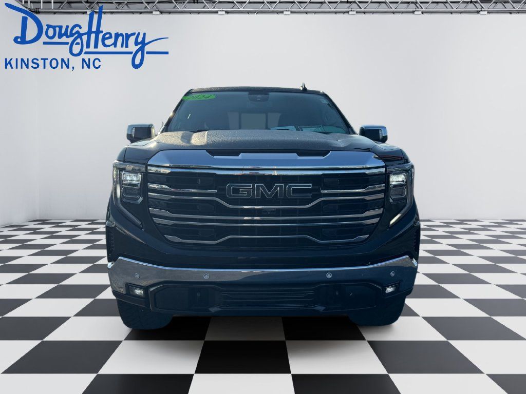 Used 2024 GMC Sierra 1500 SLT w/ SLT Premium Plus Package AWD/4WD image 8