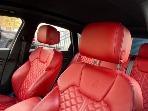 Used 2018 Audi SQ5 Prestige w/ Prestige Package image 14