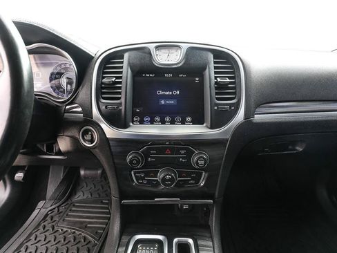 Used 2021 Chrysler 300 Touring L RWD image 16