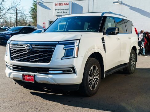 New 2026 Nissan Armada Platinum image 3