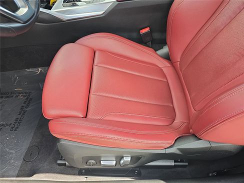 Certified 2023 BMW 430i Coupe w/ Premium Package image 11