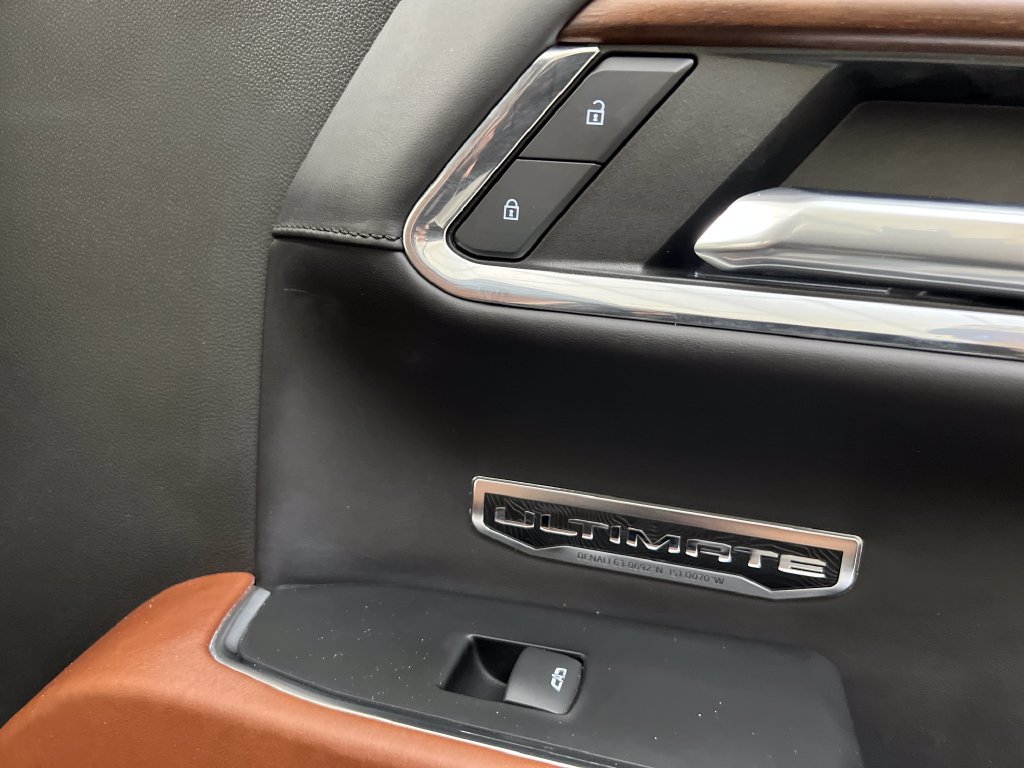 Used 2023 GMC Sierra 1500 Denali Ultimate AWD/4WD image 35