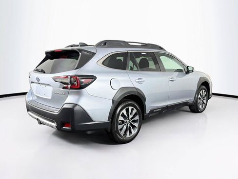 Used 2023 Subaru Outback Limited AWD/4WD image 11