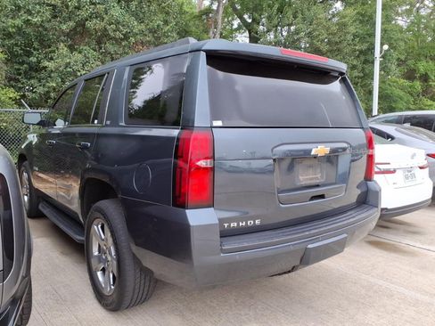 Used 2019 Chevrolet Tahoe LT image 2