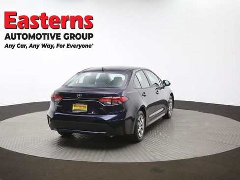 Used 2022 Toyota Corolla LE image 39