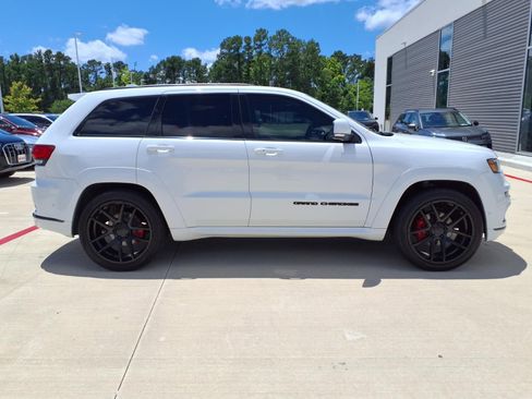 Used 2020 Jeep Grand Cherokee High Altitude RWD image 3