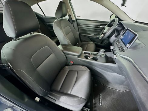 Used 2020 Nissan Altima 2.5 S FWD image 28