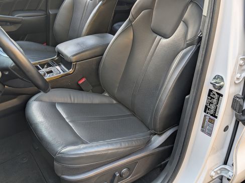 Used 2022 Kia Sorento SX image 17