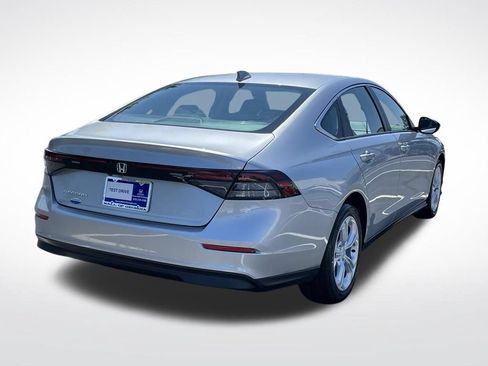 Used 2025 Honda Accord LX image 6