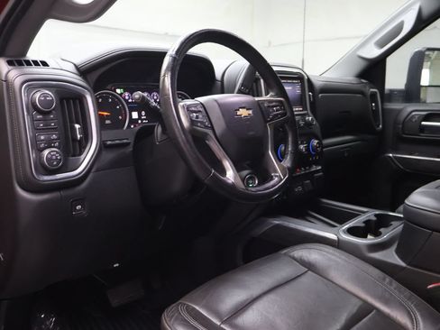 Used 2020 Chevrolet Silverado 2500 LTZ w/ LTZ Premium Package AWD/4WD image 17