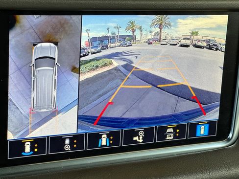 Certified 2021 GMC Yukon Denali w/ Denali Ultimate Package image 21