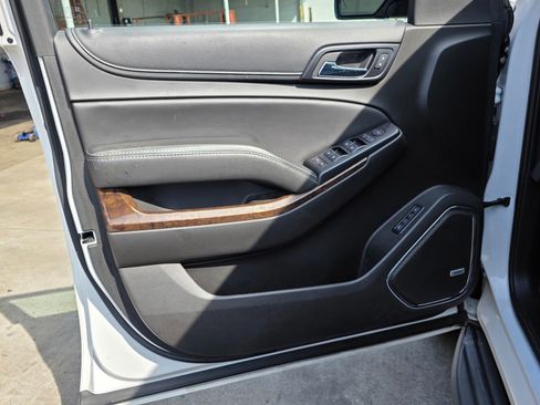 Used 2017 Chevrolet Tahoe LT w/ Luxury Package image 13