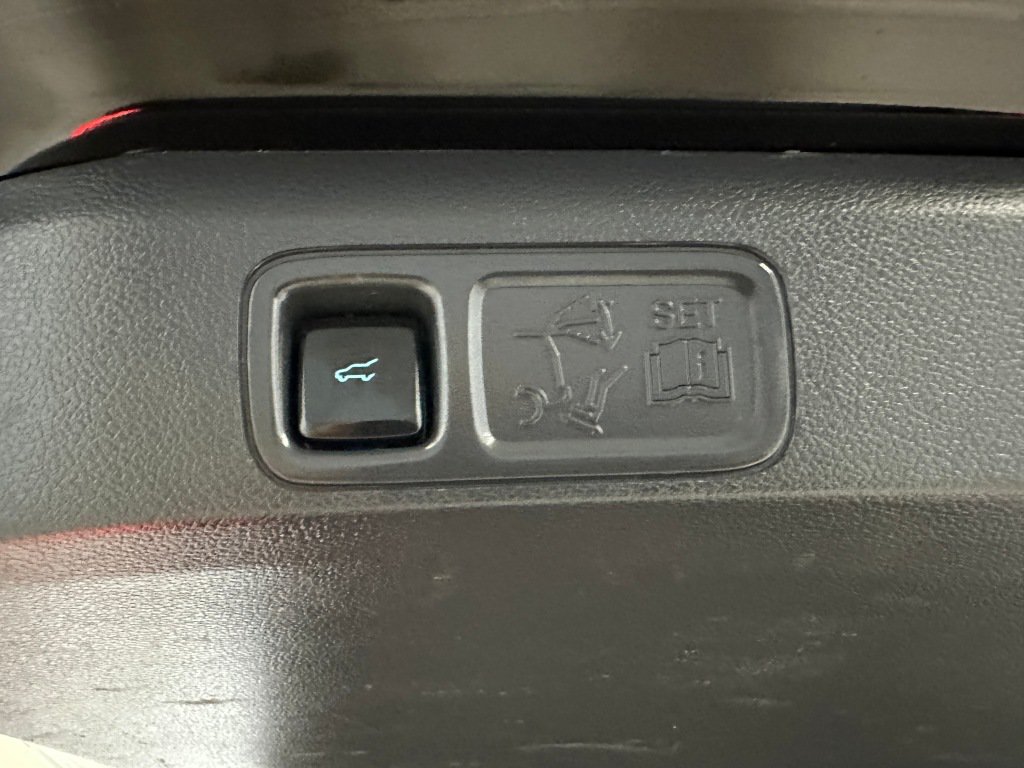 Used 2024 Ford Expedition Limited AWD/4WD image 27