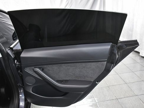 Used 2023 Tesla Model 3 Standard Range image 15