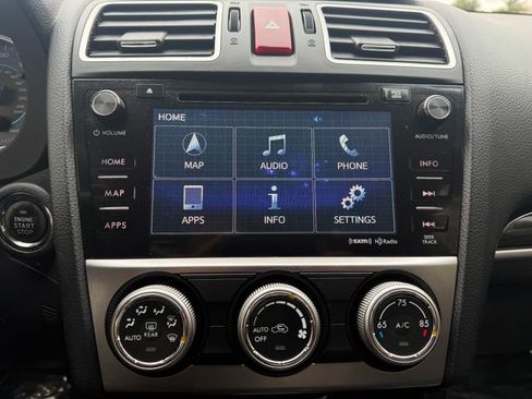 Used 2017 Subaru Crosstrek 2.0i Limited image 8