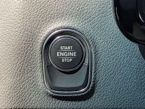 Used 2022 Mercedes-Benz Sprinter 3500 image 26