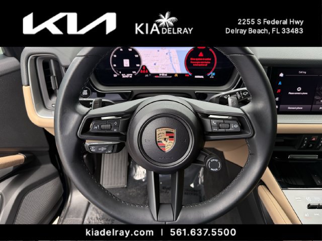 Used 2024 Porsche Cayenne AWD/4WD image 33