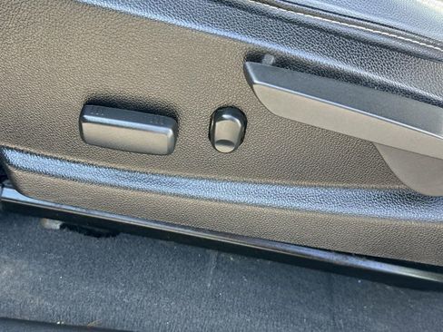 Used 2019 Chevrolet Colorado Z71 image 31