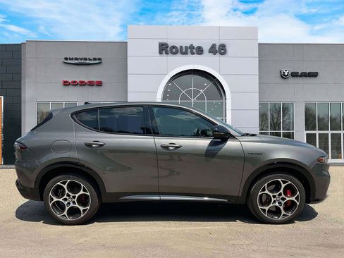 Used 2025 Alfa Romeo Tonale w/ Premium Package AWD/4WD image 6