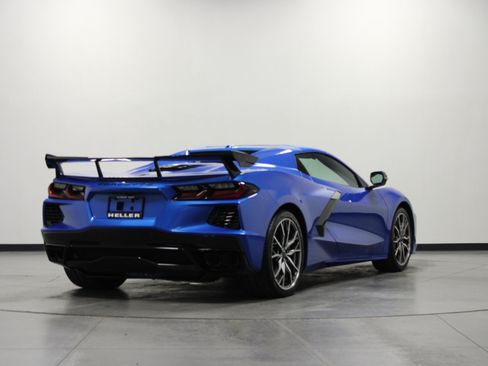 Used 2024 Chevrolet Corvette Stingray Preferred Conv w/ Z51 Performance Package RWD image 4