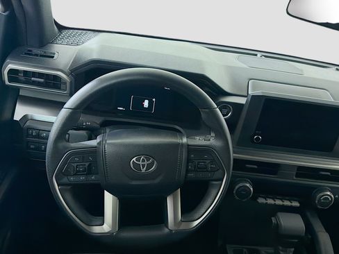 Used 2026 Toyota 4Runner SR5 AWD/4WD image 17