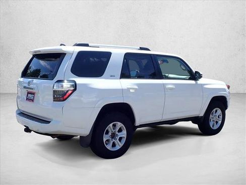 Used 2020 Toyota 4Runner SR5 Premium w/ Moonroof Package AWD/4WD image 4
