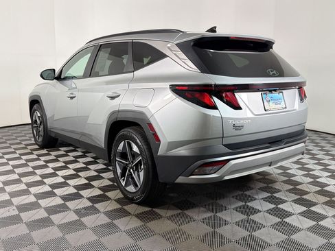 Used 2025 Hyundai Tucson SEL FWD image 3