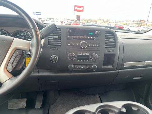 Used 2013 Chevrolet Silverado 1500 LT image 26