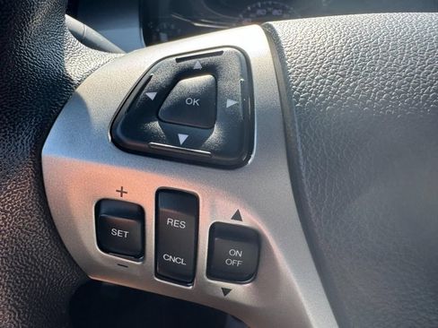 Used 2019 Ford Taurus SEL w/ Equipment Group 201A FWD image 17