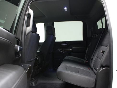 Used 2022 GMC Sierra 2500 SLE w/ SLE Value Package; image 13