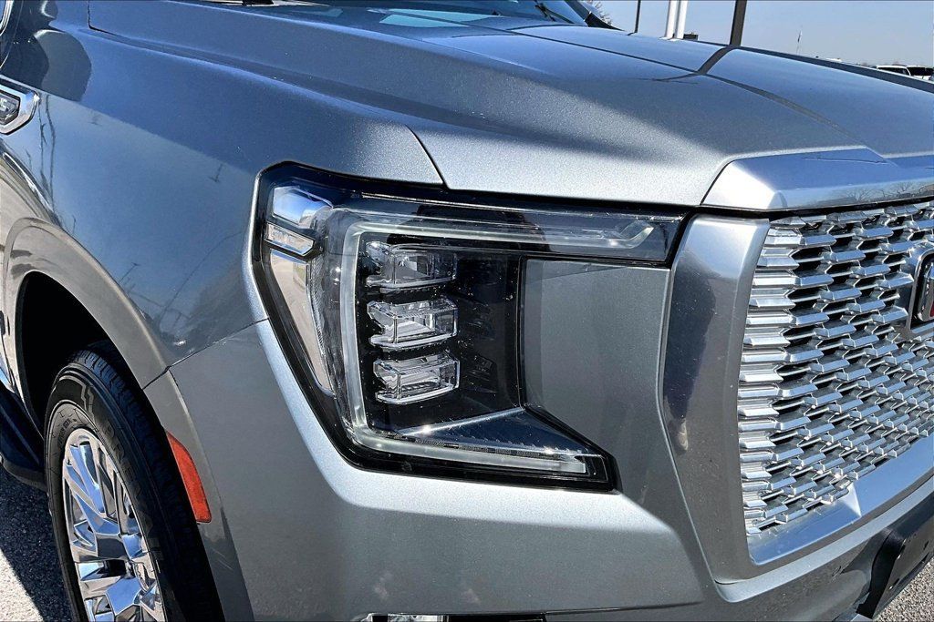 Used 2024 GMC Yukon Denali AWD/4WD image 39