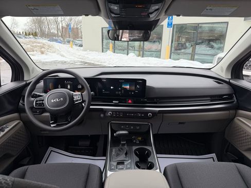 New 2026 Kia Carnival LX FWD image 22