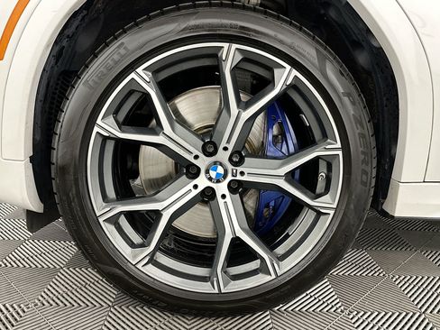 Used 2021 BMW X6 M50i AWD/4WD image 36