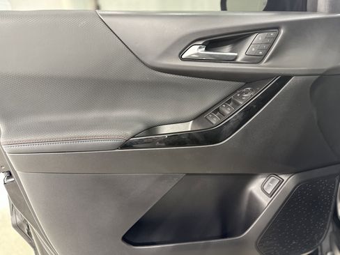 Used 2026 Chevrolet Equinox RS w/ Convenience Package III image 12