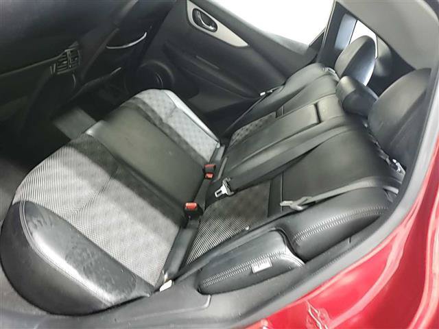 Used 2020 Nissan Rogue Sport SV w/ Technology Package FWD image 12