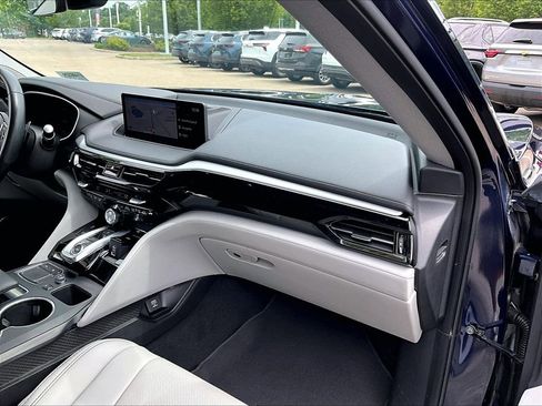 Used 2023 Acura MDX SH-AWD w/ Technology Package image 13