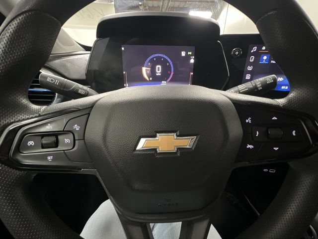 Used 2025 Chevrolet Trax LT FWD image 11