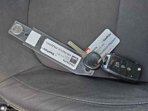 Used 2018 Kia Soul FWD image 30