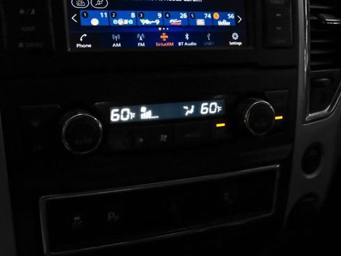 Used 2019 Nissan Titan PRO-4X image 25