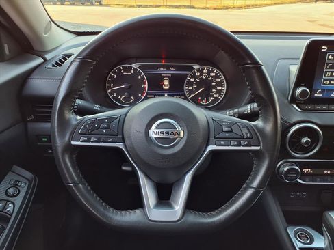 Used 2021 Nissan Sentra SV image 15