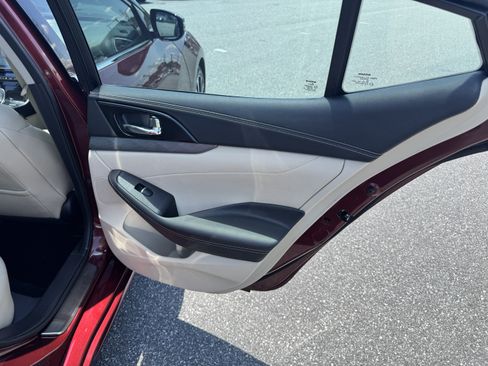 Used 2017 Nissan Maxima 3.5 SL FWD image 21