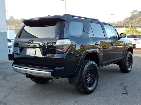 Used 2023 Toyota 4Runner TRD Off-Road Premium w/ Moonroof Package AWD/4WD image 4
